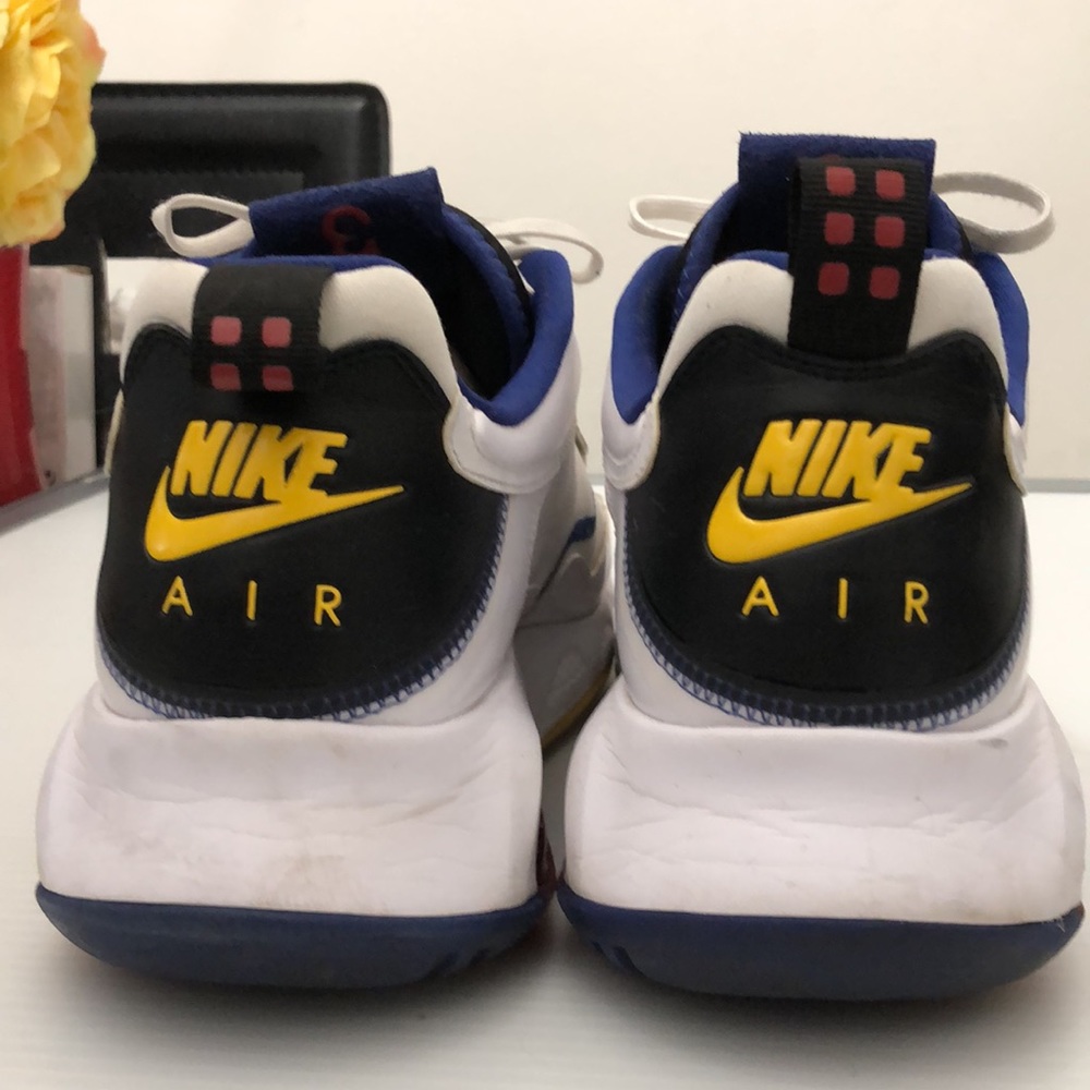 NIKE AIR JORDAN MAX 200 RUNNING SNEAKERS MENS SIZE 11 - Picture 3 of 16